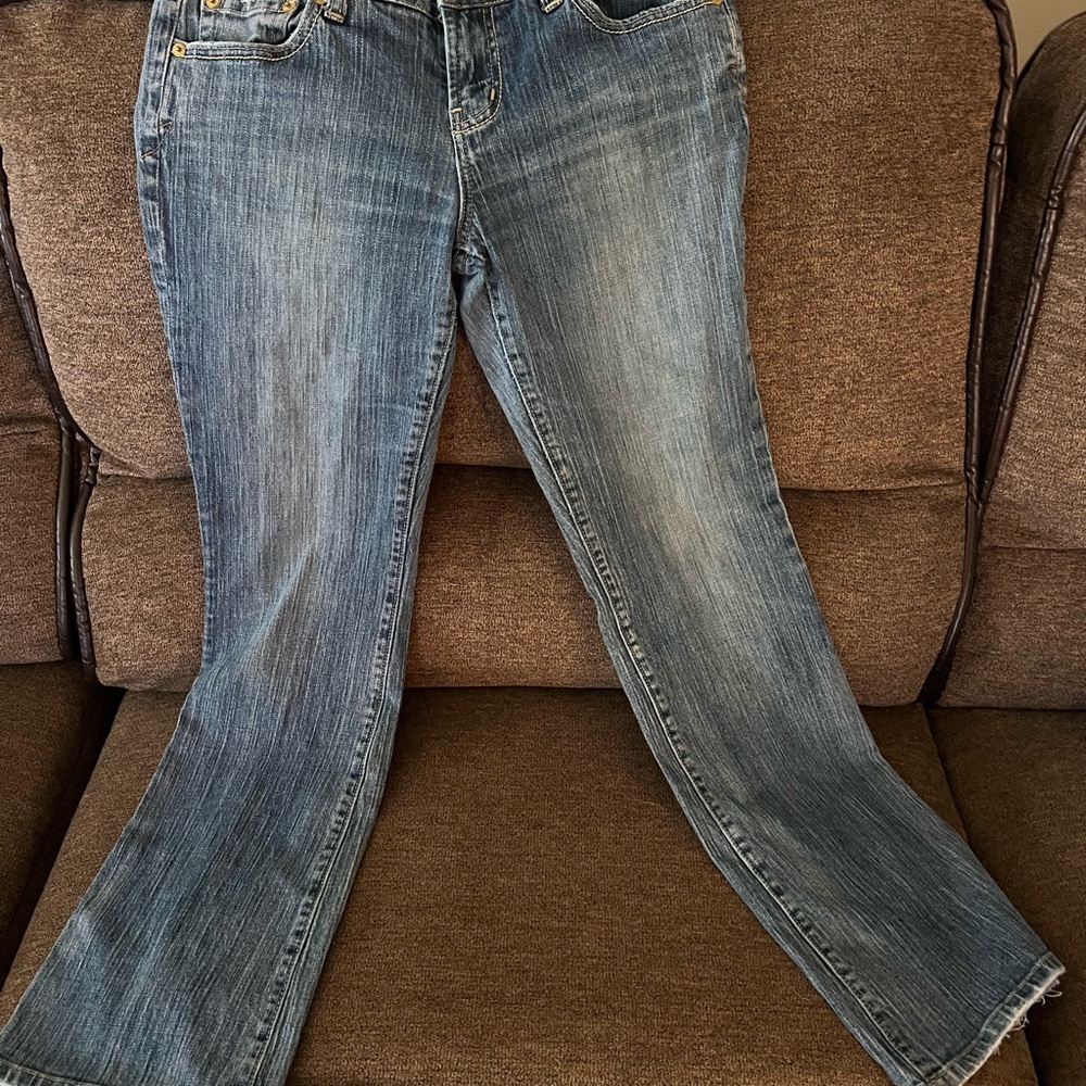American Eagle woman’s jeans. Size 8 regular.